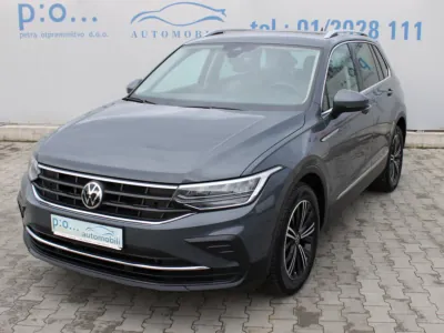 Sivi Volkswagen Tiguan SUV automobil u ponudi autokuće PO Automobili